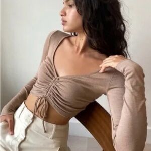 Aritzia Wilfred Free Lynx Crop Too